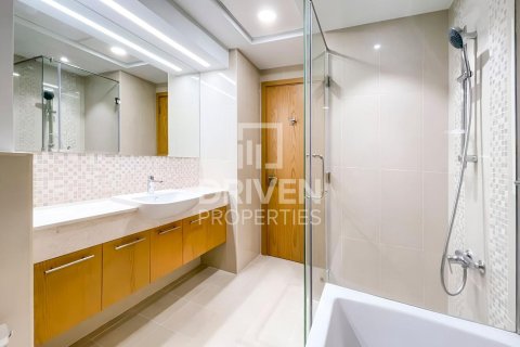 Apartment in Bellevue Towers, Downtown Dubai (Downtown Burj Dubai), Dubai 1 bedroom, 75 sq.m. № 87214 - photo 11