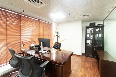 Oficina en Jumeirah Lake Towers, Dubai, 100 m², № 70810 - foto 5