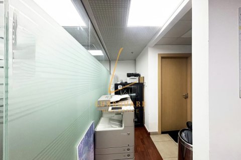 Oficina en Jumeirah Lake Towers, Dubai, 100 m², № 70810 - foto 8