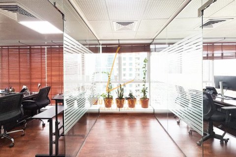 Oficina en Jumeirah Lake Towers, Dubai, 100 m², № 70810 - foto 4