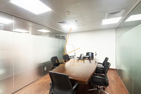 Oficina en Jumeirah Lake Towers, Dubai, 100 m², № 70810 - foto 9