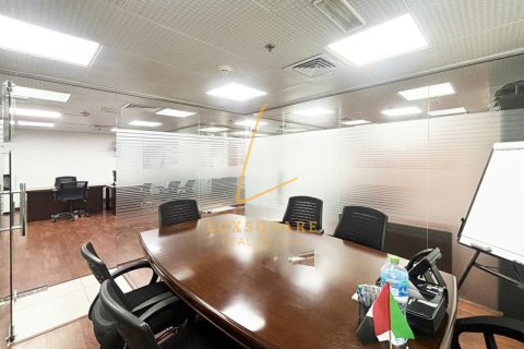 Oficina en Jumeirah Lake Towers, Dubai, 100 m², № 70810 - foto 6