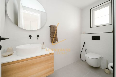 Снять в аренду виллу в The Springs, Дубай: 2 спальни, 186м², № 95838 - фото 20