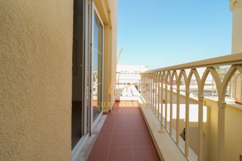 Снять в аренду виллу в The Springs, Дубай: 2 спальни, 186м², № 95838 - фото 23