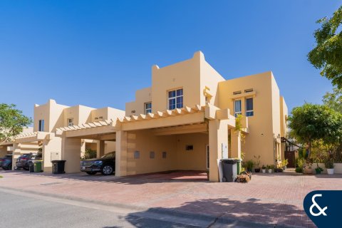 Villa in The Lakes, Dubai 4 bedrooms, 270 sq.m. № 98688