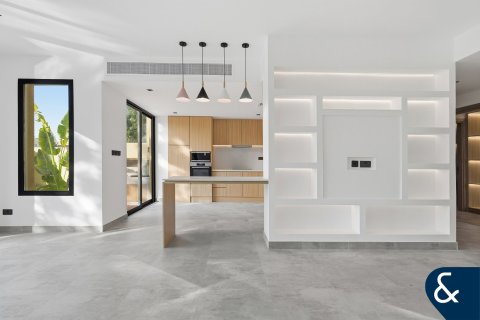 Villa in The Springs, Dubai 3 bedrooms, 210 sq.m. № 98689 - photo 8