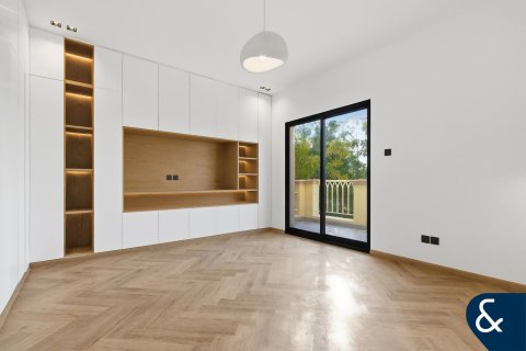 Villa in The Springs, Dubai 3 bedrooms, 210 sq.m. № 98689 - photo 5