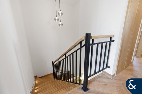 Villa in The Springs, Dubai 3 bedrooms, 210 sq.m. № 98689 - photo 17