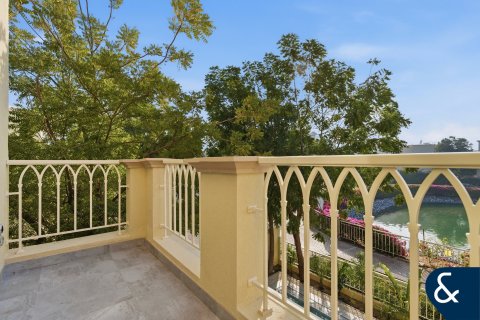 Villa in The Springs, Dubai 3 bedrooms, 210 sq.m. № 98689 - photo 25