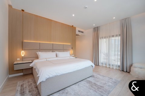 Купить виллу в Джумейра Гольф Эстейтс, Дубай: 5 спален, 641м², № 98695 - фото 21