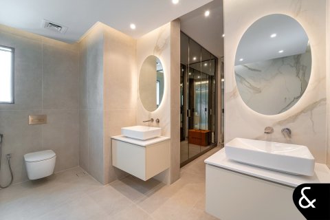 Купить виллу в Джумейра Гольф Эстейтс, Дубай: 5 спален, 641м², № 98695 - фото 25