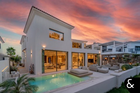 Купить виллу в Джумейра Гольф Эстейтс, Дубай: 5 спален, 641м², № 98695 - фото 6