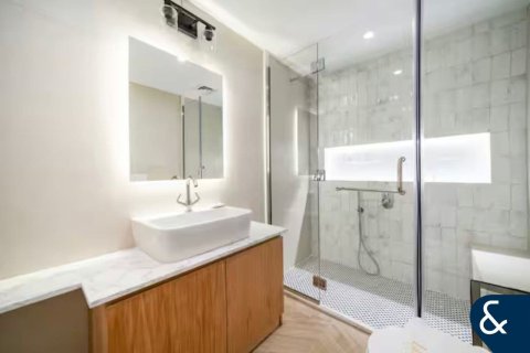 Apartment in Shoreline Apartments, Palm Jumeirah, Dubai 1 bedroom, 69 sq.m. № 98687 - photo 10