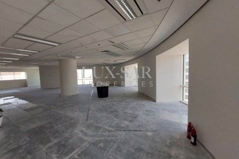 Снять в аренду офис в Sheikh Zayed Road, Дубай: 208.1м², № 37603 - фото 7