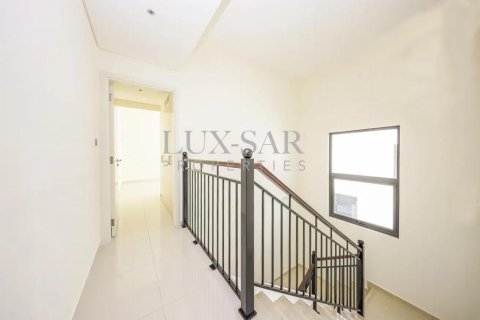 Villa in Dubai 3 bedrooms, 180.2 sq.m. № 37608 - photo 6