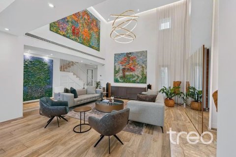 Villa in Arabian Ranches, Dubai 5 bedrooms, 393.82 sq.m. № 120213