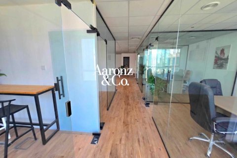 Снять в аренду офис в Бизнес-Бэе, Дубай: 134м², № 111530 - фото 13