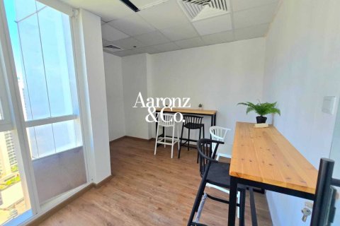 Снять в аренду офис в Бизнес-Бэе, Дубай: 134м², № 111530 - фото 15