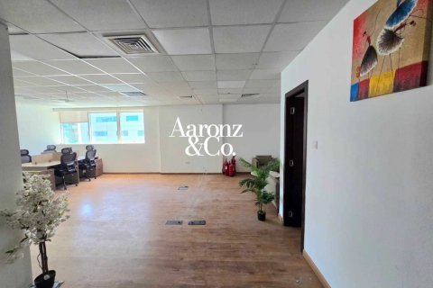Снять в аренду офис в Бизнес-Бэе, Дубай: 134м², № 111530 - фото 6
