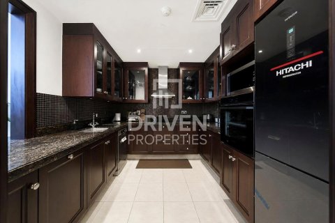 Apartment in Downtown Dubai (Downtown Burj Dubai), Dubai 2 bedrooms, 125.7 sq.m. № 130066 - photo 7