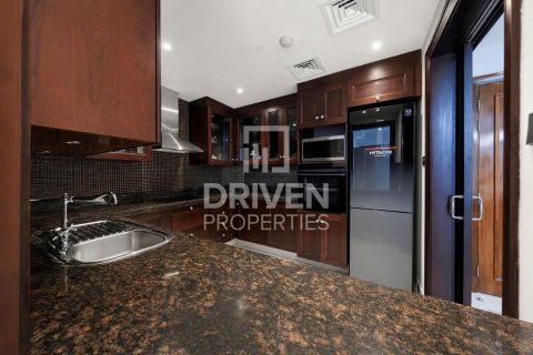 Apartment in Downtown Dubai (Downtown Burj Dubai), Dubai 2 bedrooms, 125.7 sq.m. № 130066 - photo 8