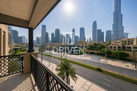 Apartment in Downtown Dubai (Downtown Burj Dubai), Dubai 2 bedrooms, 125.7 sq.m. № 130066 - photo 5