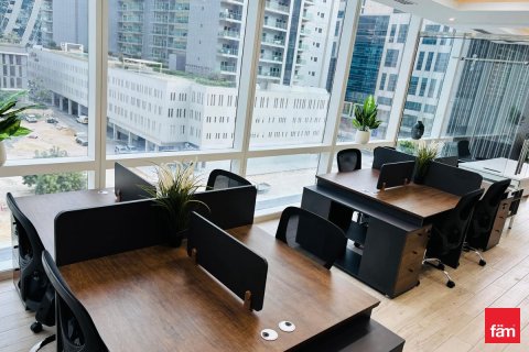 Снять в аренду офис в Бизнес-Бэе, Дубай: 41.2м², № 77972 - фото 6