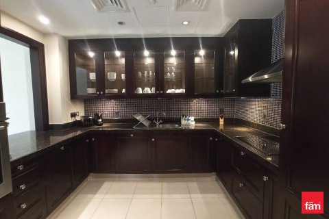 Снять в аренду квартиру в Old Town, Дубай: 2 спальни, 116.9м², № 95591 - фото 8