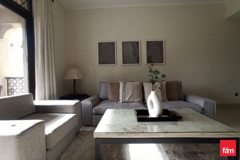 Снять в аренду квартиру в Old Town, Дубай: 2 спальни, 116.9м², № 95591 - фото 9