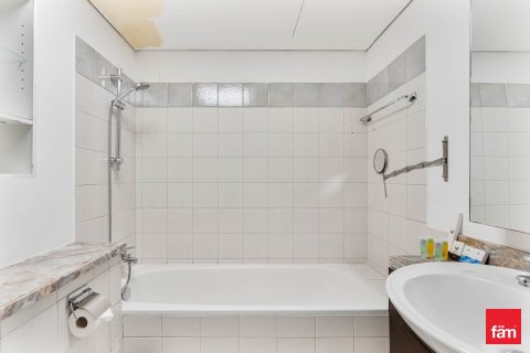 Apartment in Dubai Marina, Dubai 2 bedrooms, 117.9 sq.m. № 109206 - photo 16