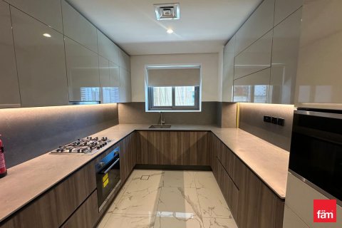 Apartment in Business Bay, Dubai 1 bedroom, 99.3 sq.m. № 109204 - photo 2
