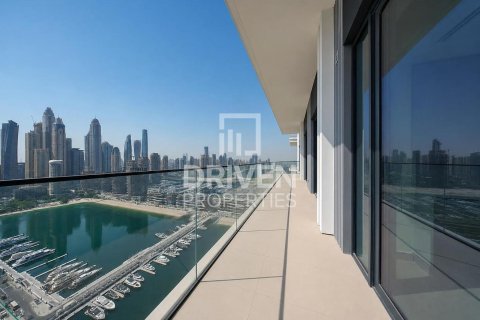 Penthouse in EMAAR Beachfront, Dubai Harbour, Dubai 4 bedrooms, 443.24 sq.m. № 138705 - photo 28