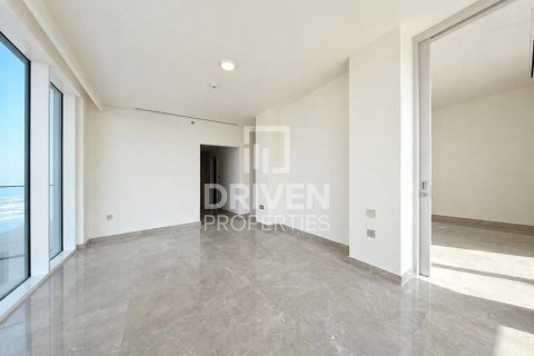 Penthouse in EMAAR Beachfront, Dubai Harbour, Dubai 4 bedrooms, 443.24 sq.m. № 138705 - photo 16