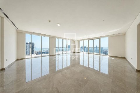 Penthouse in EMAAR Beachfront, Dubai Harbour, Dubai 4 bedrooms, 443.24 sq.m. № 138705 - photo 2
