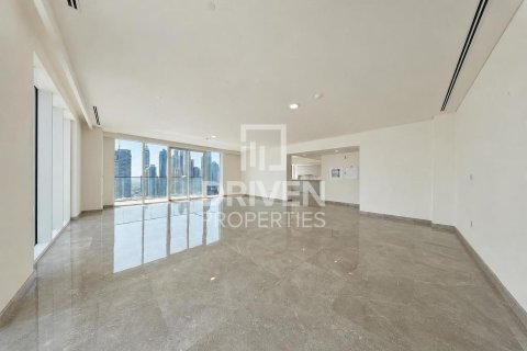 Penthouse in EMAAR Beachfront, Dubai Harbour, Dubai 4 bedrooms, 443.24 sq.m. № 138705 - photo 6