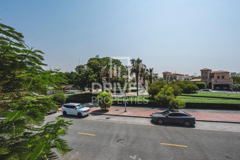 Villa in Jumeirah Village Triangle, Dubai 2 bedrooms, 640.57 sq.m. № 138706 - photo 17