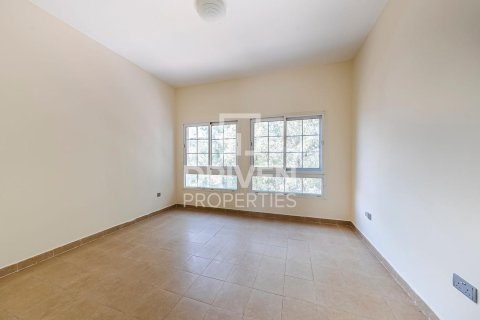 Villa in Jumeirah Village Triangle, Dubai 2 bedrooms, 640.57 sq.m. № 138706 - photo 4