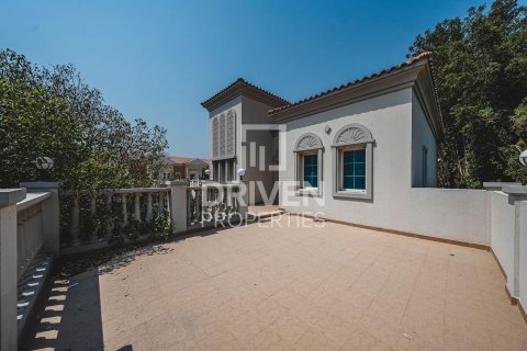 Villa in Jumeirah Village Triangle, Dubai 2 bedrooms, 640.57 sq.m. № 138706 - photo 18