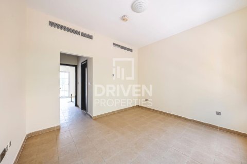 Villa in Jumeirah Village Triangle, Dubai 2 bedrooms, 640.57 sq.m. № 138706 - photo 7