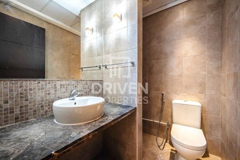 Villa in Jumeirah Park, Dubai 3 bedrooms, 760.97 sq.m. № 138707 - photo 16