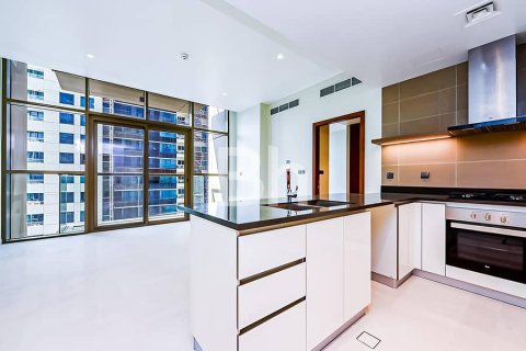Снять в аренду квартиру в Дубай Марине, Дубай: 1 спальня, 61м², № 21521 - фото 5