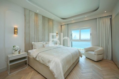 Apartment in Palm Jumeirah, Dubai 2 bedrooms, 161 sq.m. № 21519 - photo 8