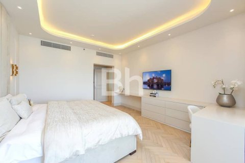 Apartment in Palm Jumeirah, Dubai 2 bedrooms, 161 sq.m. № 21519 - photo 28