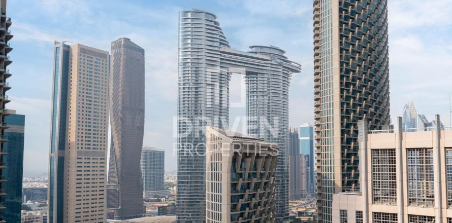 Apartamento en Standpoint Towers, Downtown Dubai (Downtown Burj Dubai), Dubai, 2 dormitorios, 101.17 m², № 126294