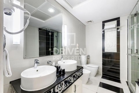 Apartment in Downtown Dubai (Downtown Burj Dubai), Dubai 2 bedrooms, 129.32 sq.m. № 126296 - photo 6