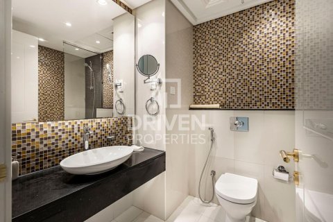 Apartamento en Downtown Dubai (Downtown Burj Dubai), Dubai, 3 dormitorios, 159.98 m², № 126306 - foto 2
