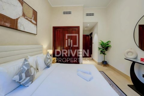 Apartment in Downtown Dubai (Downtown Burj Dubai), Dubai 1 bedroom, 105.07 sq.m. № 126295 - photo 9
