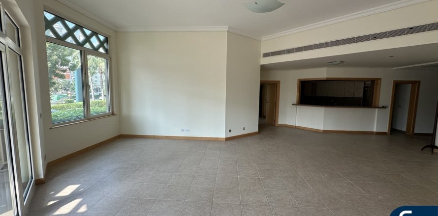 Apartment in Shoreline Apartments, Palm Jumeirah, Dubai 3 bedrooms, 207 sq.m. № 91316