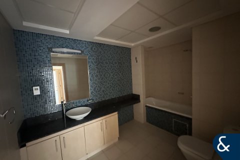 Apartment in Shoreline Apartments, Palm Jumeirah, Dubai 3 bedrooms, 207 sq.m. № 91316 - photo 17