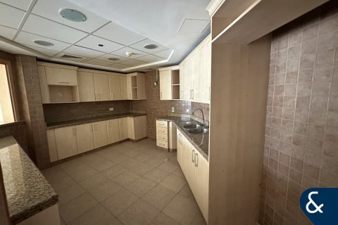 Apartment in Shoreline Apartments, Palm Jumeirah, Dubai 3 bedrooms, 207 sq.m. № 91316 - photo 9